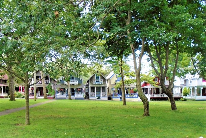 Shared 3-hour island tour of Martha's Vineyard, highlighting key towns and scenic spots, photo 6 | wizardtrip