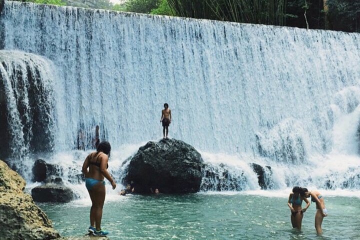 Heldagseventyr som utforsker grotter, fossefall og Taino-petroglyfer i Puerto Rico, foto 8 | wizardtrip