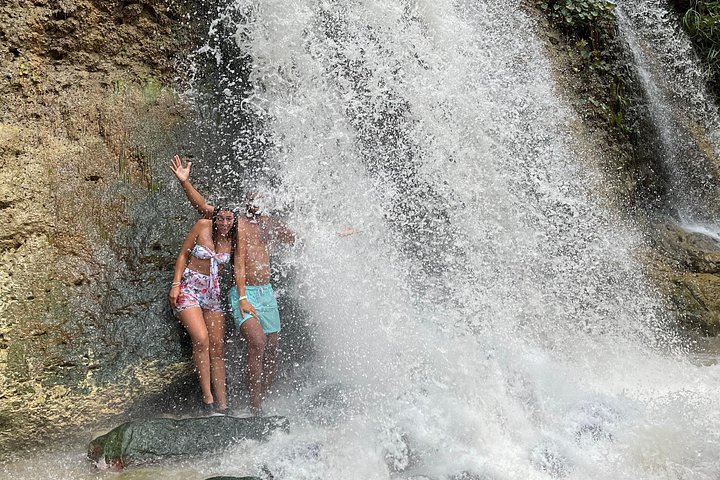 Heldagseventyr som utforsker grotter, fossefall og Taino-petroglyfer i Puerto Rico, foto 12 | wizardtrip