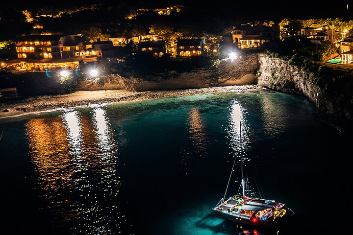 Croisière-dîner au coucher du soleil sur un catamaran à Saint-Martin, photo 11 | wizardtrip