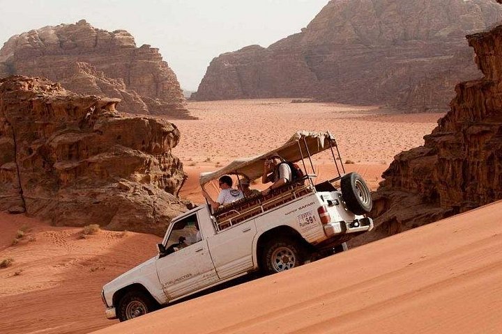 Full day tour from Amman to Petra and Wadi Rum, featuring ancient Nabataean architecture and desert landscapes, photo 6 | wizardtrip