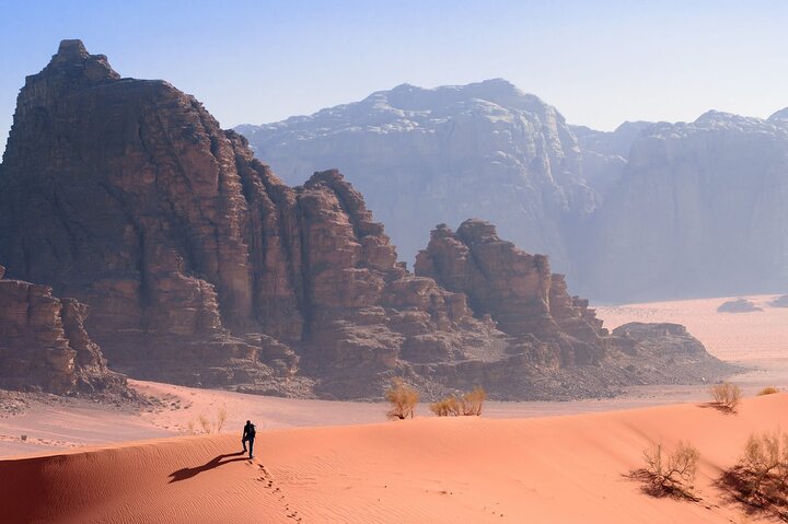 Full day tour from Amman to Petra and Wadi Rum, featuring ancient Nabataean architecture and desert landscapes, photo 7 | wizardtrip