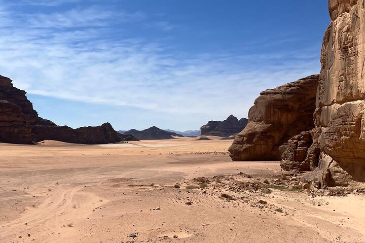 Full day tour from Amman to Petra and Wadi Rum, featuring ancient Nabataean architecture and desert landscapes, photo 14 | wizardtrip