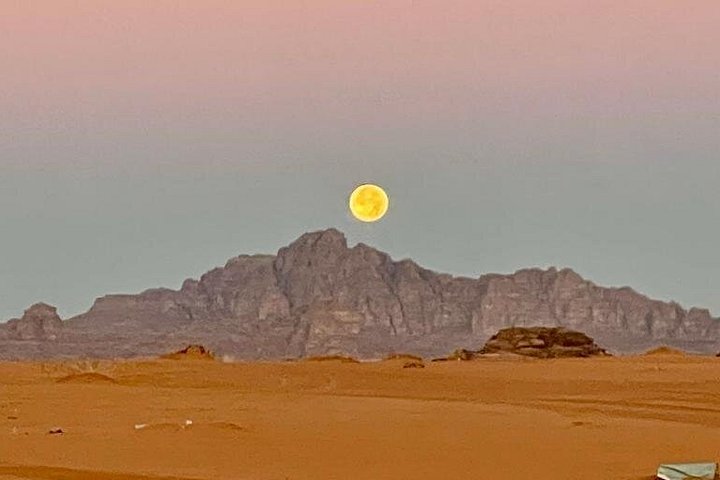 Full day tour from Amman to Petra and Wadi Rum, featuring ancient Nabataean architecture and desert landscapes, photo 15 | wizardtrip