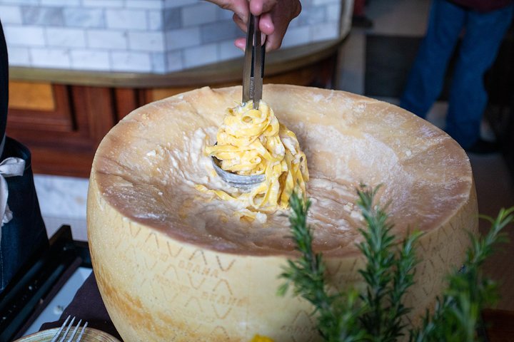 Une visite guidée à pied explorant la gastronomie, l'histoire et la culture du North Beach et de la Little Italy de San Francisco, photo 12 | wizardtrip