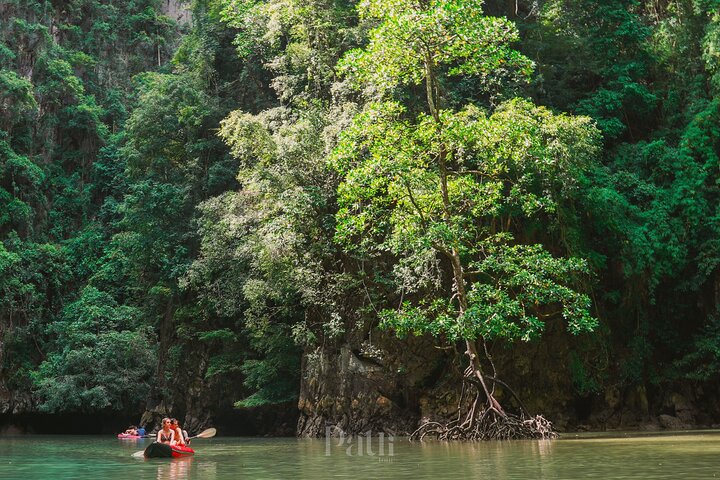 Kajakavontuur door grotten en lagunes naar James Bond Eiland in Phuket, Thailand, foto 6 | wizardtrip