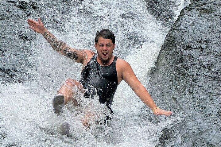 El Yunque Waterslide en Waterval Strand Tour met Eten & Foto's | wizardtrip