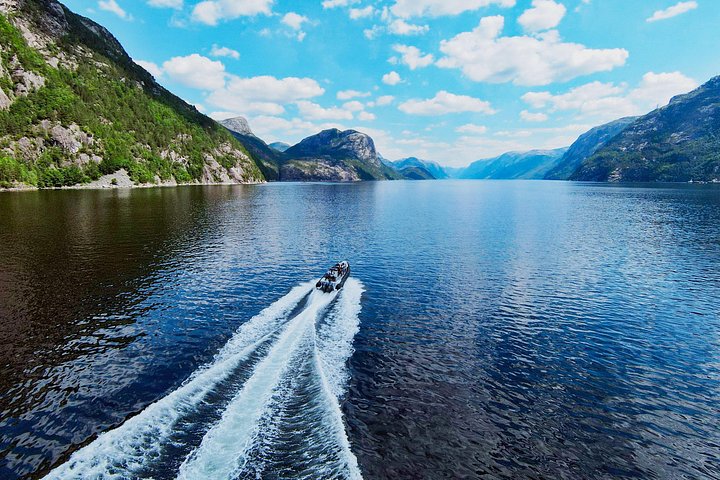 Opwindende RIB-boottocht door Noorwegens Lysefjord, met Preikestolen en adembenemende natuurlandschappen, foto 11 | wizardtrip