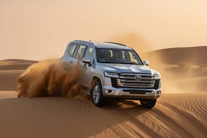 Vivi un emozionante safari VIP nel deserto a Dubai con dune bashing, quad bike, giri in cammello, cena e spettacoli dal vivo, foto 18 | wizardtrip