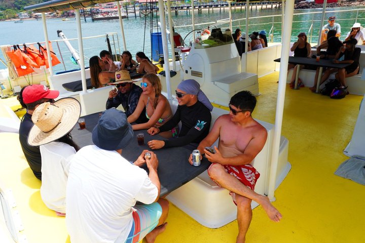 Heldags katamarantur til Isla Taboga fra Panama City med sejlads, svømning og ø-udforskning, foto 12 | wizardtrip
