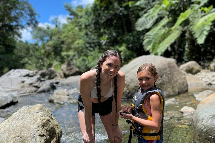 Utforsk den frodige El Yunque regnskog, svøm i naturlige fossefall og nyt lokal mat nær Luquillo Beach, Puerto Rico, foto 18 | wizardtrip