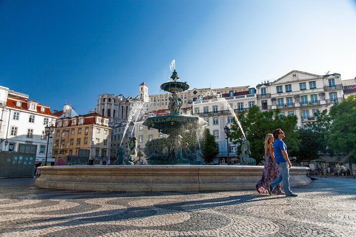 Lisbon Highlights Private Tour with Van and Local Guide 4H | wizardtrip
