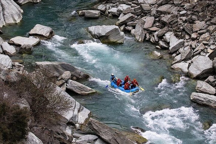 Erlebe aufregendes Wildwasser-Rafting auf dem Shotover River in Queenstown, inklusive einer malerischen 4WD-Fahrt, Foto 7 | wizardtrip