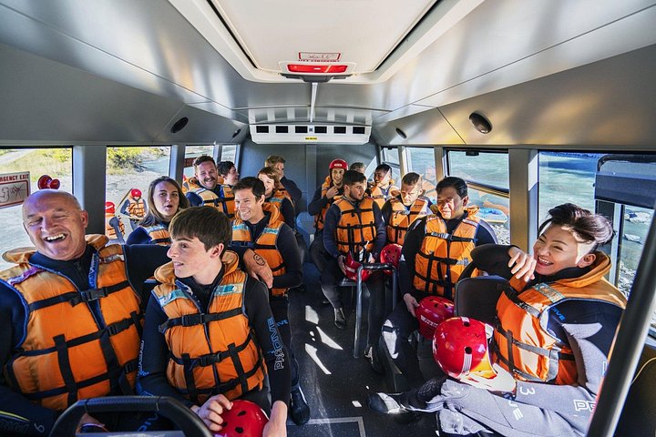 Erlebe aufregendes Wildwasser-Rafting auf dem Shotover River in Queenstown, inklusive einer malerischen 4WD-Fahrt, Foto 8 | wizardtrip