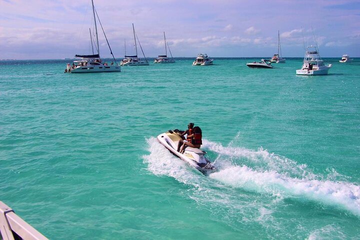 Location Jet Ski à Cancún pour 2 Personnes | wizardtrip