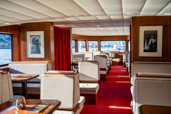 Elegante Donaucruise in Boedapest met uitzicht op het Parlement en de Burcht van Boeda, foto 19 | wizardtrip