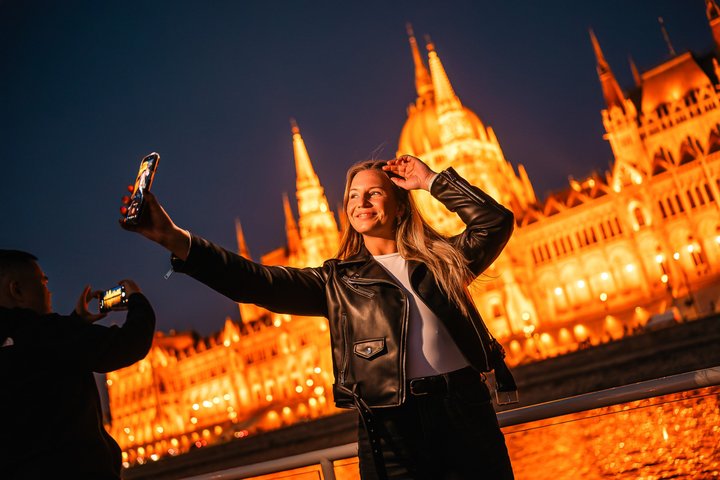 Elegante Donaucruise in Boedapest met uitzicht op het Parlement en de Burcht van Boeda, foto 20 | wizardtrip