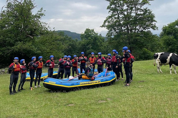 Spannende wildwaterrafting op de River Dee in Llangollen, Wales, foto 3 | wizardtrip