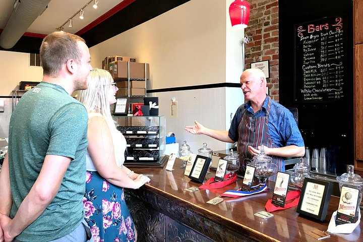 Kulinarisk udforskning gennem Cincinnatis gader og Findlay Market med lokal mad og historiske steder, foto 8 | wizardtrip