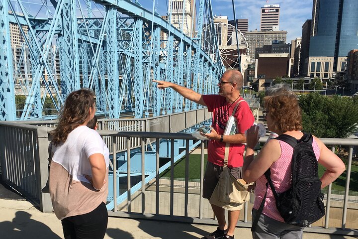 Top 10 Sites + Bites of Cincinnati Tour with Riverside Food Tours | wizardtrip