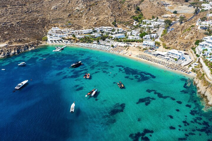 Lille gruppe tur til Mykonos' højdepunkter, inkl. vindmøller, traditionelle landsbyer og strande, med havneafhentning, foto 8 | wizardtrip