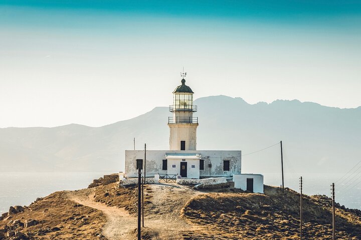 Lille gruppe tur til Mykonos' højdepunkter, inkl. vindmøller, traditionelle landsbyer og strande, med havneafhentning, foto 13 | wizardtrip