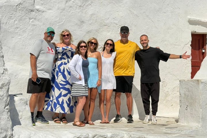 Lille gruppe tur til Mykonos' højdepunkter, inkl. vindmøller, traditionelle landsbyer og strande, med havneafhentning, foto 22 | wizardtrip