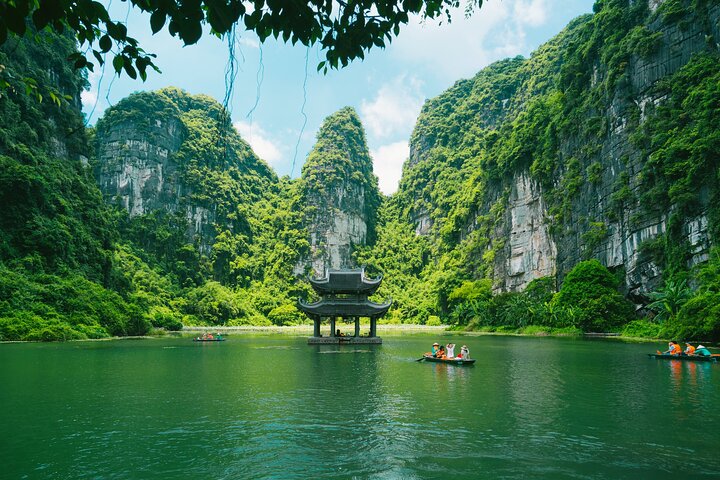 Heldagstur fra Hanoi til Ninh Binh, inklusive Hoa Lu, Trang An bådtur, Mua Cave og cykling, foto 8 | wizardtrip