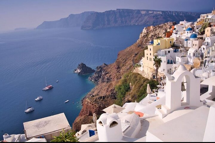 Tour privato di mezza giornata alla scoperta dei villaggi iconici di Santorini, viste sulla caldera e spiagge uniche, foto 24 | wizardtrip