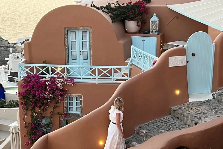 Tour privato di mezza giornata alla scoperta dei villaggi iconici di Santorini, viste sulla caldera e spiagge uniche, foto 28 | wizardtrip