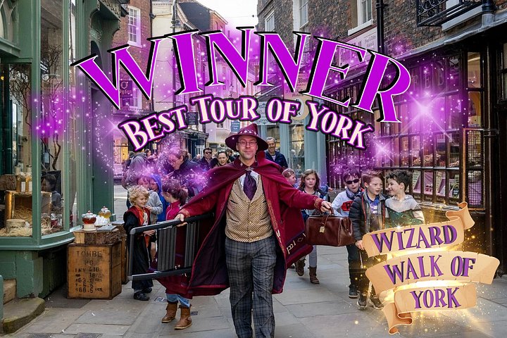 Un sorcier magique guide une visite familiale dans les rues historiques de York, en Angleterre, photo 11 | wizardtrip