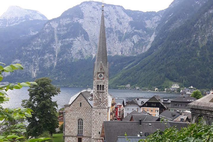Excursion d'une journée panoramique à Hallstatt et dans le Salzkammergut depuis Vienne, avec des paysages alpins et des villages charmants, photo 9 | wizardtrip