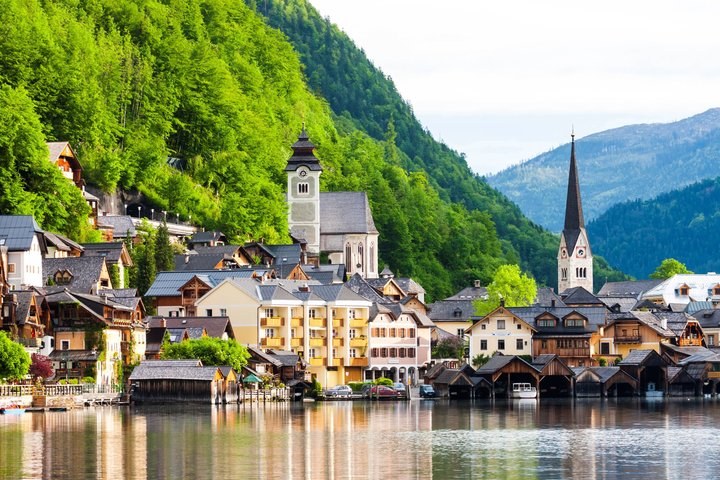 Excursion d'une journée panoramique à Hallstatt et dans le Salzkammergut depuis Vienne, avec des paysages alpins et des villages charmants, photo 11 | wizardtrip