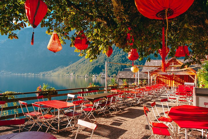 Excursion d'une journée panoramique à Hallstatt et dans le Salzkammergut depuis Vienne, avec des paysages alpins et des villages charmants, photo 17 | wizardtrip