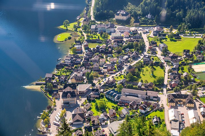 Excursion d'une journée panoramique à Hallstatt et dans le Salzkammergut depuis Vienne, avec des paysages alpins et des villages charmants, photo 23 | wizardtrip