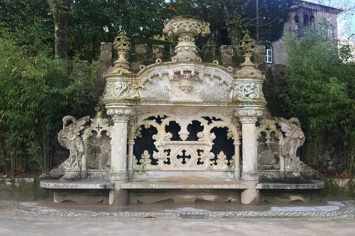 Tour en petit groupe à Sintra, Portugal, visitant le Palais de Pena et la Quinta da Regaleira, photo 8 | wizardtrip
