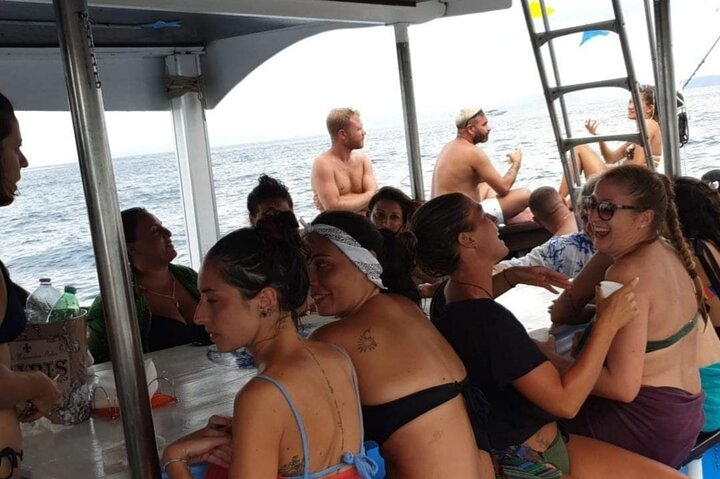 Naturskjønn båttur rundt Ischia med badestopp og lunsj om bord, foto 8 | wizardtrip