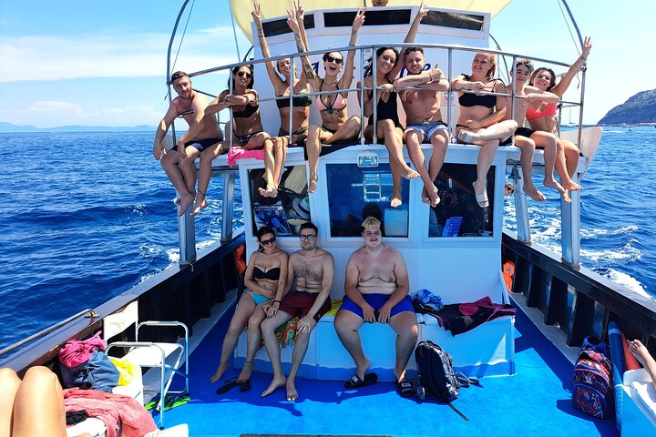 Naturskjønn båttur rundt Ischia med badestopp og lunsj om bord, foto 25 | wizardtrip