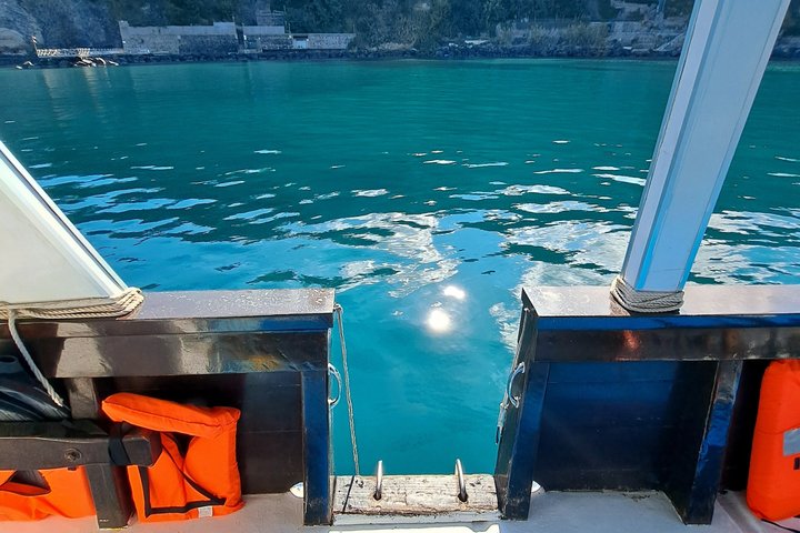 Naturskjønn båttur rundt Ischia med badestopp og lunsj om bord, foto 30 | wizardtrip