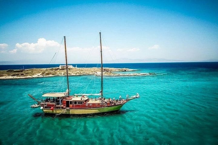 Crociera giornaliera a Rodi con nuoto, snorkeling, pranzo e bevande su una barca tradizionale, foto 27 | wizardtrip