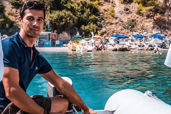 Crociera giornaliera a Rodi con nuoto, snorkeling, pranzo e bevande su una barca tradizionale, foto 42 | wizardtrip
