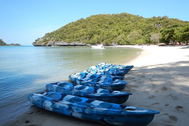 VIP-tur i liten grupp till Angthong National Marine Park, Thailand, med kajakpaddling, snorkling och fantastisk utsikt över lagunen, foto 8 | wizardtrip