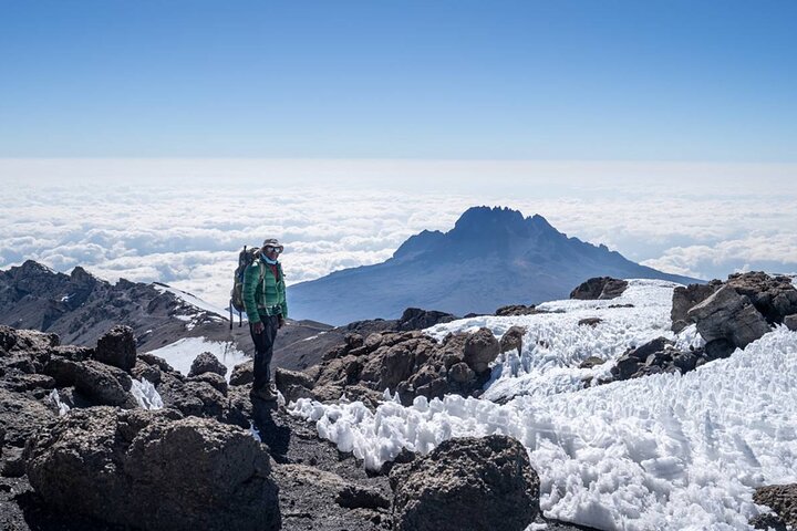 Trek vers le sommet du Mont Kilimandjaro sur la Route Machame, en Tanzanie, photo 22 | wizardtrip