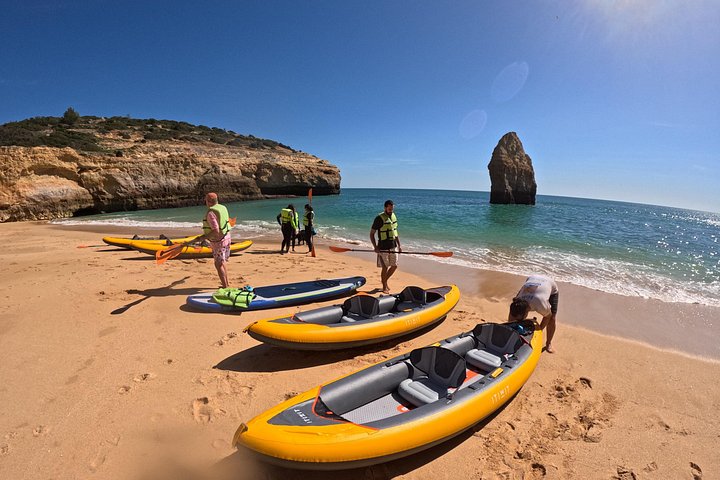 Aventure en kayak vers les grottes de Benagil à Portimão, Portugal, exploration des grottes marines et du littoral, photo 38 | wizardtrip