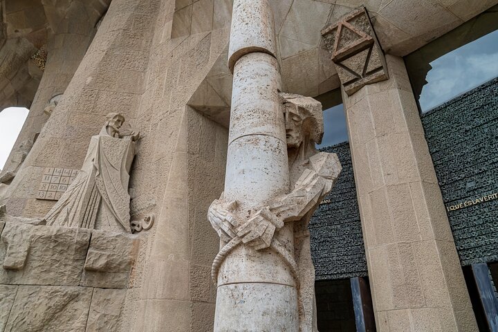 Visite guidée de l'emblématique basilique de la Sagrada Familia à Barcelone avec billets coupe-file, photo 20 | wizardtrip
