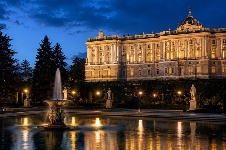 Guidet tur til det overdådige kongelige palasset i Madrid, som viser kunst, historie og arkitektur, foto 18 | wizardtrip