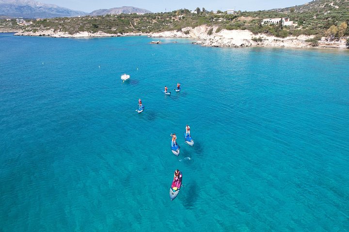 Stand-up paddleboard-eventyr i det klare vannet i Marathi Bay, Kreta, med fantastisk kystutsikt, foto 21 | wizardtrip