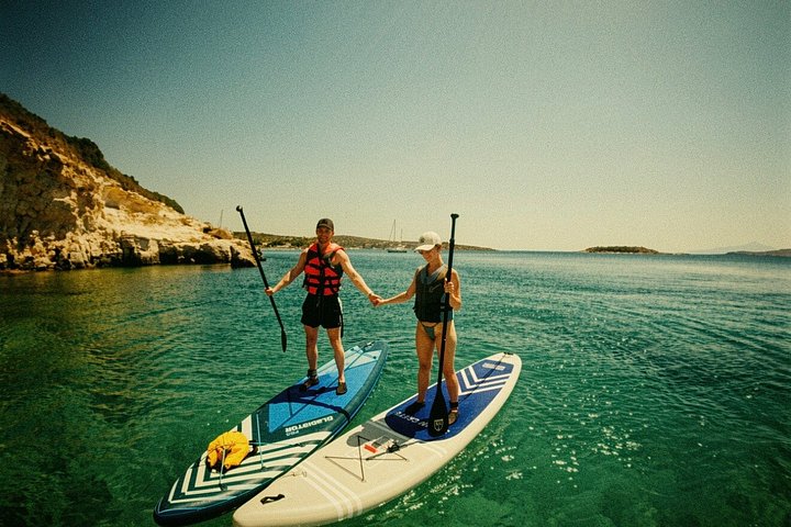 Stand-up paddleboard-eventyr i det klare vannet i Marathi Bay, Kreta, med fantastisk kystutsikt, foto 29 | wizardtrip