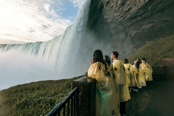 Exklusiv Niagara Falls-tur med båttur och upplevelse bakom fallen, foto 24 | wizardtrip