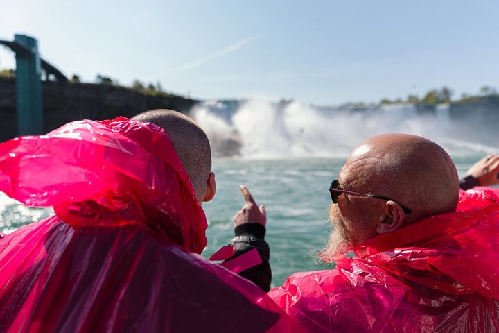 Explorez les Chutes du Niagara avec une croisière et l'expérience du Voyage Derrière les Chutes, photo 9 | wizardtrip